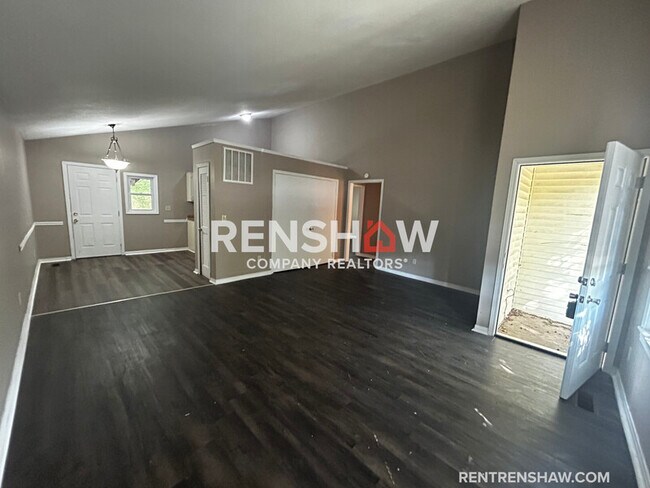 Foto del edificio - 51 Lealand Ln