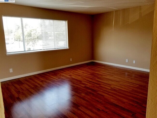 Foto del edificio - 564 S Fair Oaks Ave