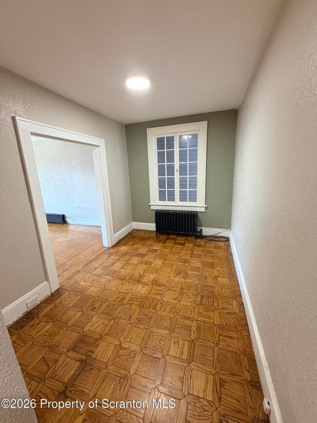 Building Photo - 406 W Lackawanna Ave