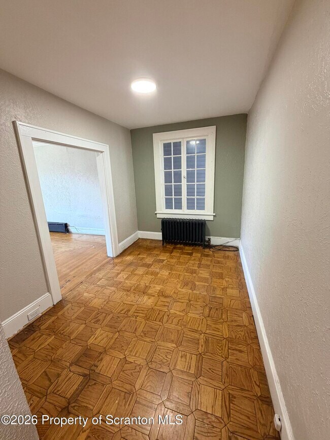 Foto del edificio - 406 W Lackawanna Ave