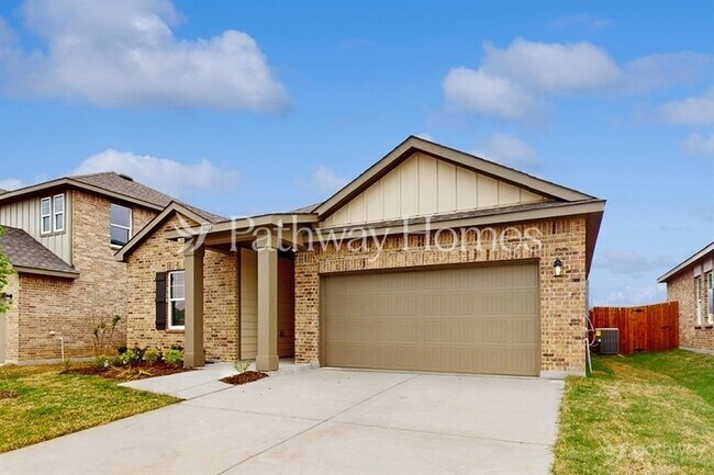 Building Photo - 8401 Hawkview Dr