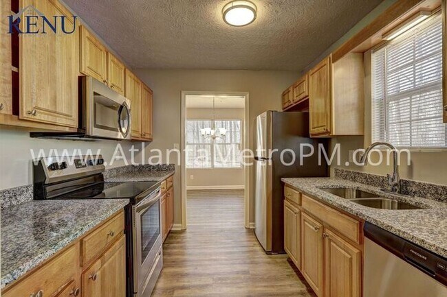 Foto del edificio - Now Available!