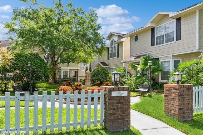 Building Photo - 6000 Scotchwood Glen