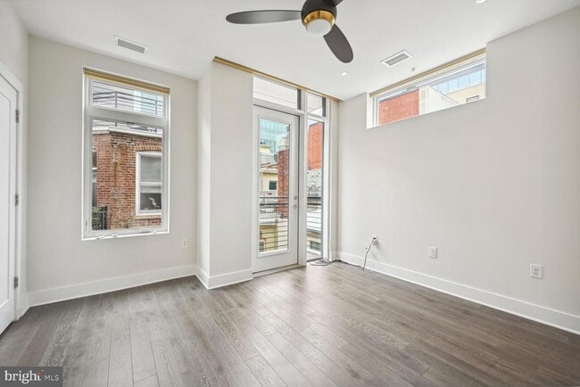 Building Photo - 1745 N St NW