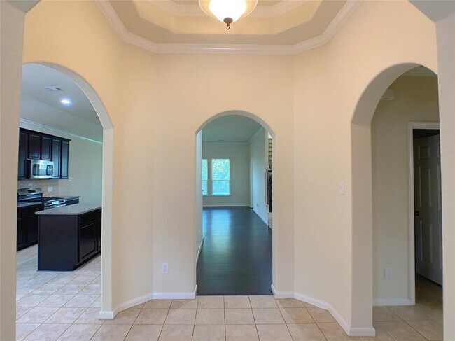 Building Photo - 27519 Gracefield Ln