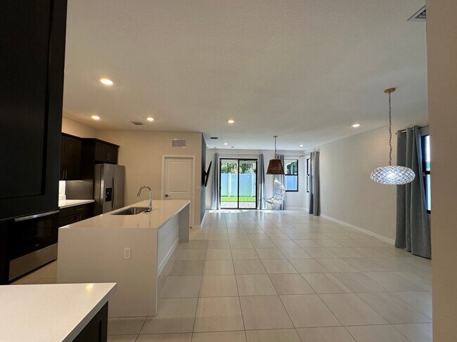 Foto del edificio - 7078 Rockwood Rd