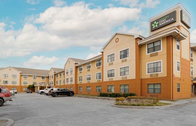 Building Photo - Furnished Studio-Houston - Greenway Plaza
