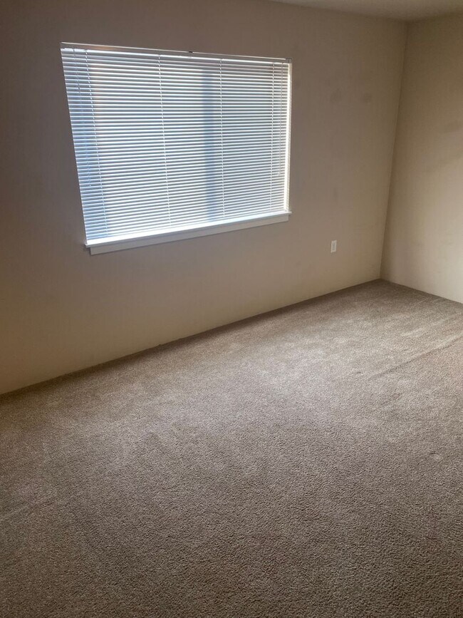 Foto del edificio - 2806/2808 N Carnahan St.