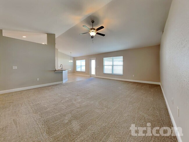 Foto del edificio - 1599 Lemon Ave