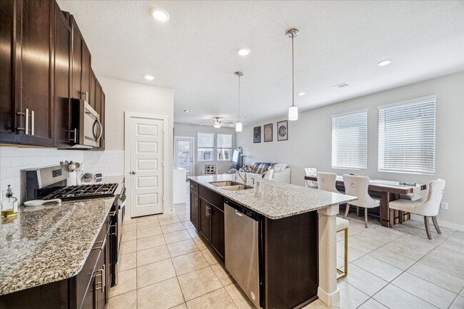 Foto del edificio - 5547 Madden Ln