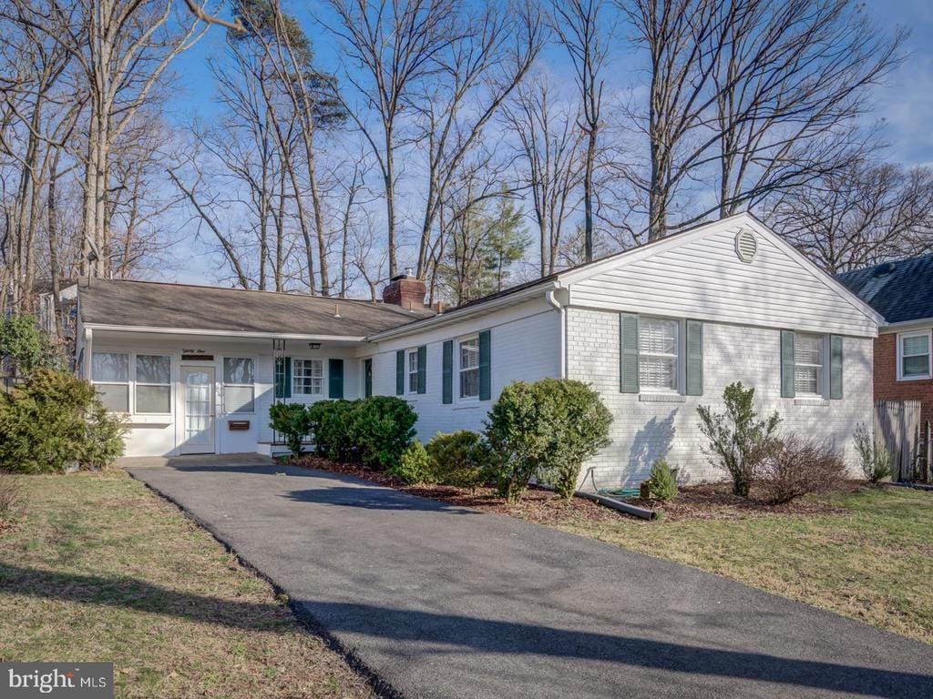 Primary Photo - 31 Fort Williams Pkwy