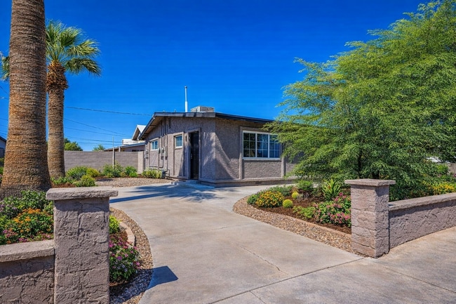 Foto del edificio - 815 N Arbor Ave