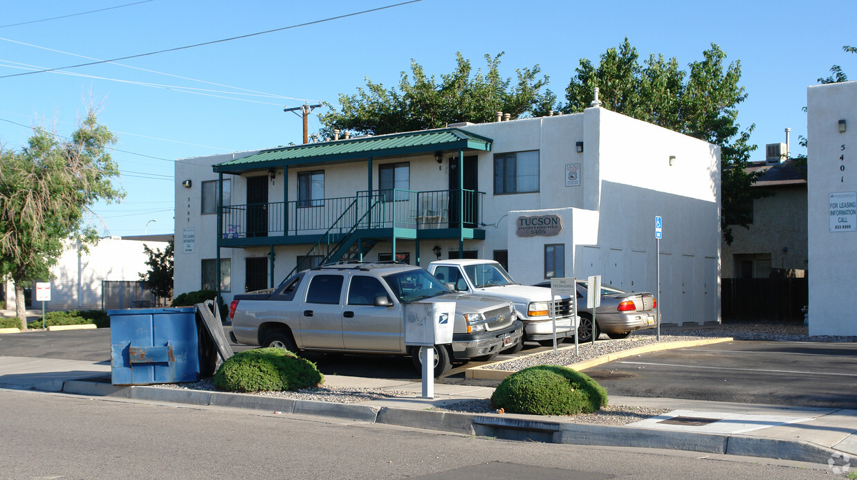 Building Photo - Tucson Apartments