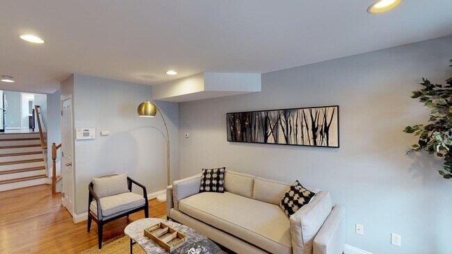 Building Photo - Room in 4 Bedroom Home at 24 S Washington St