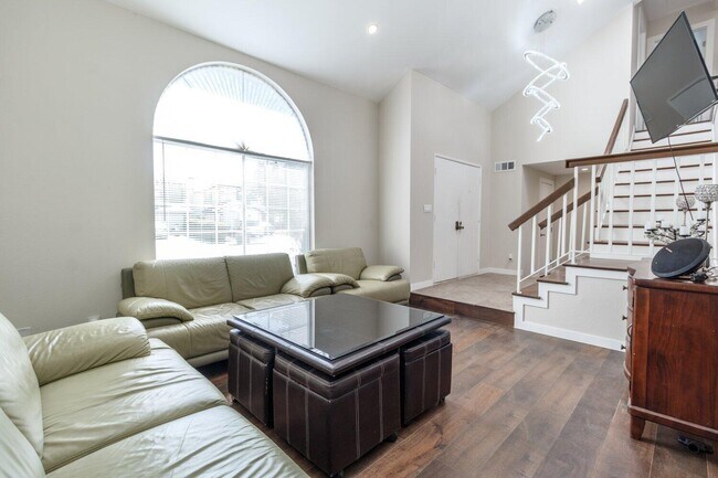 Foto del edificio - 43441 Emilia Ln