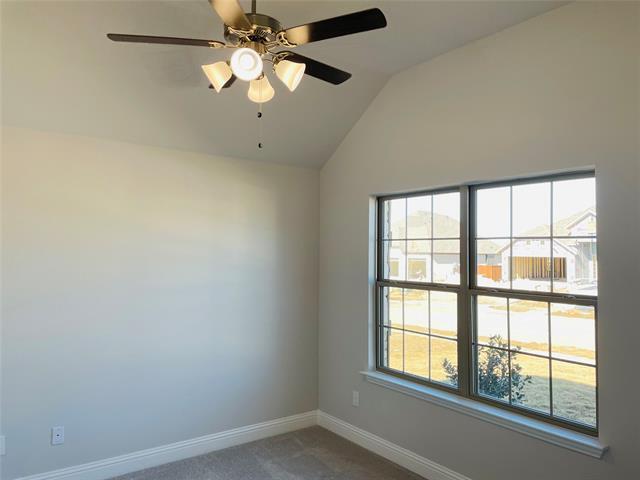 Foto del edificio - 513 Redbud Dr