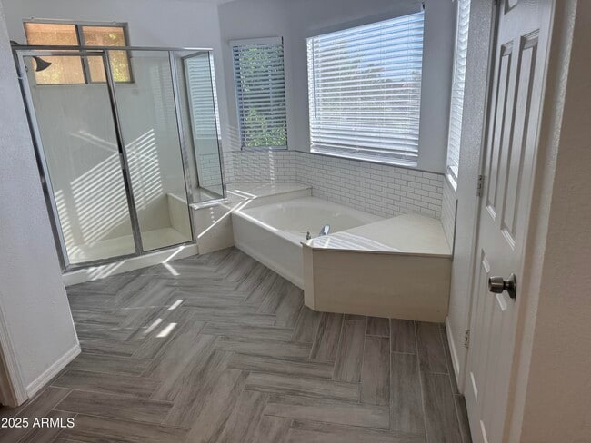 Foto del edificio - 5437 W Wahalla Ln