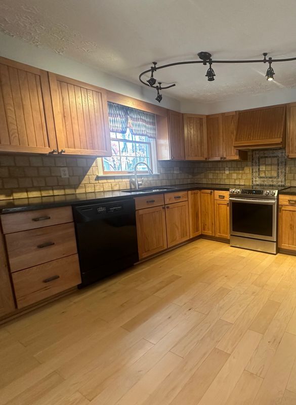 Foto del edificio - 804 Mason Rd