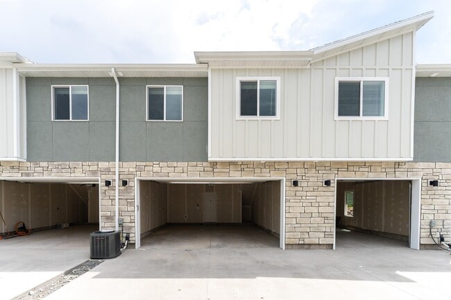 Building Photo - 1914 S 1280 W