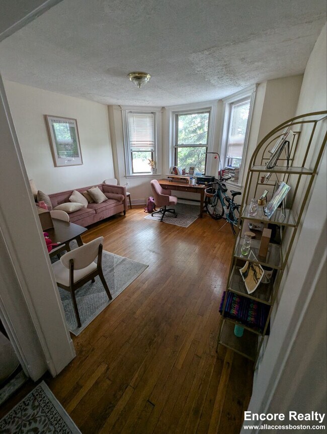 Foto del edificio - 364 Riverway