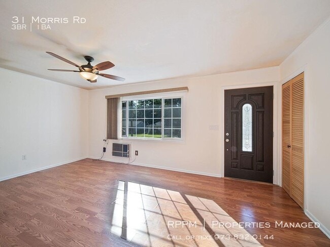Building Photo - 31 Morris Rd - 3 beds, 1 full bath