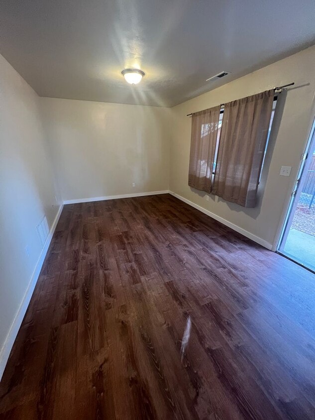 2814 N Center St Unit 1, Flagstaff, AZ 86004 Room for Rent in