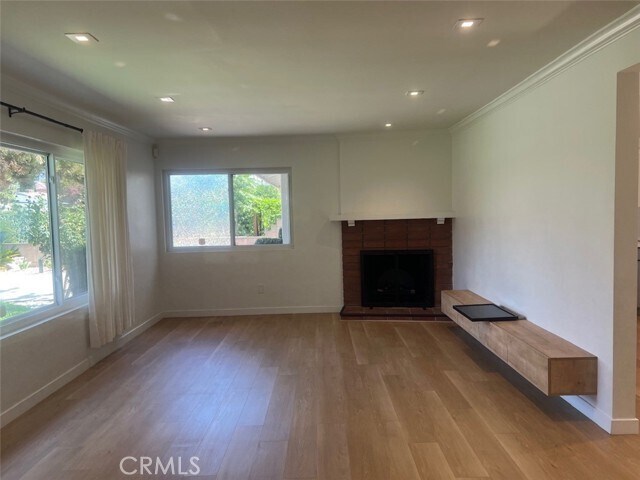 Foto del edificio - 8706 Ardendale Ave