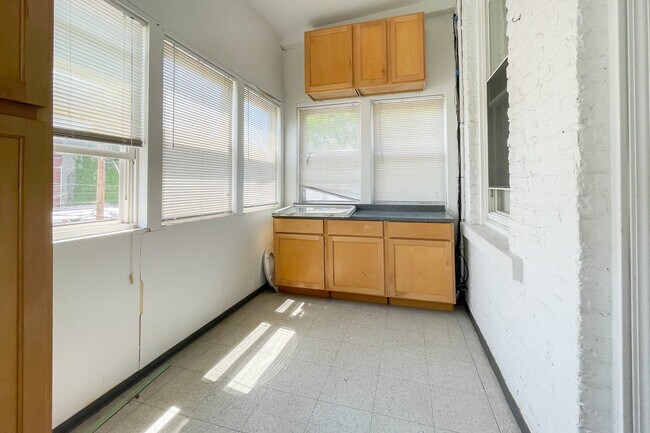 Foto del edificio - 2047 W Cortez St