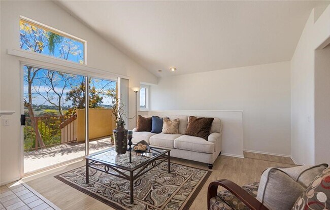 Building Photo - Gorgeous Marina Hills View Condo