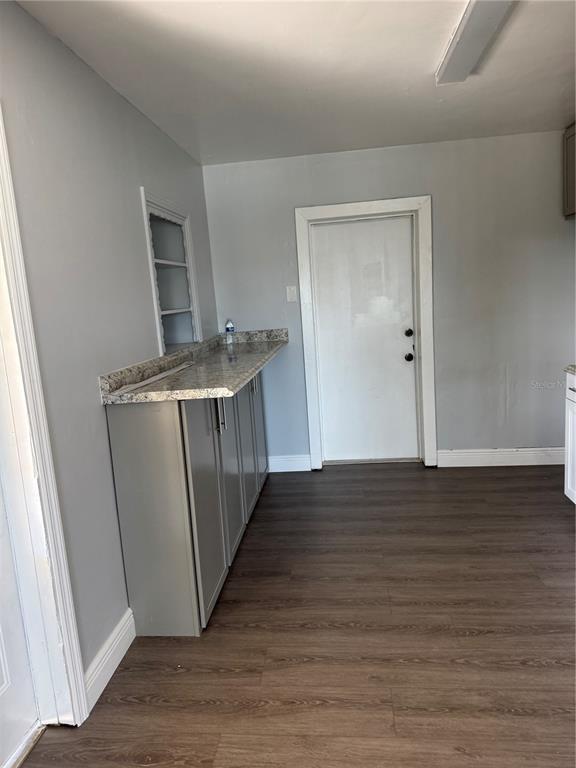 Foto del edificio - 1160 Lakeview Dr