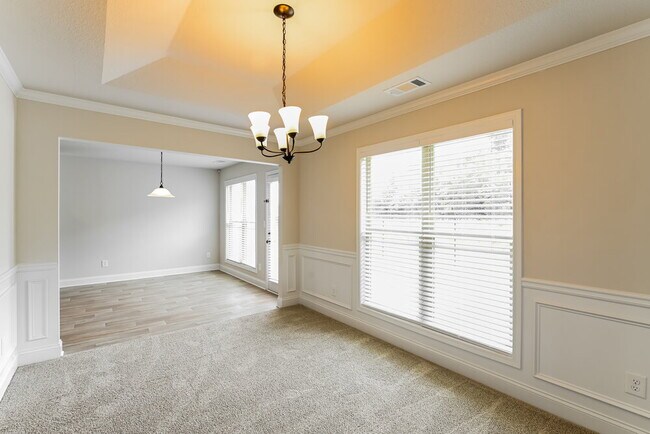 Foto del edificio - 74 Heartland Cir