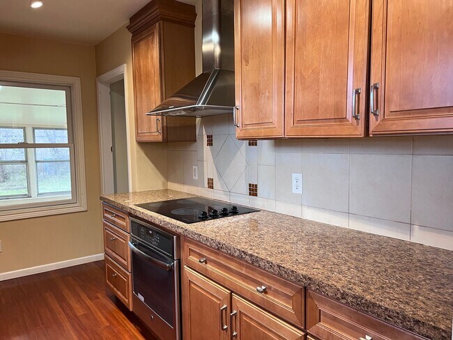 Foto del edificio - East Grand Rapids schools! 4 Bedroom Home