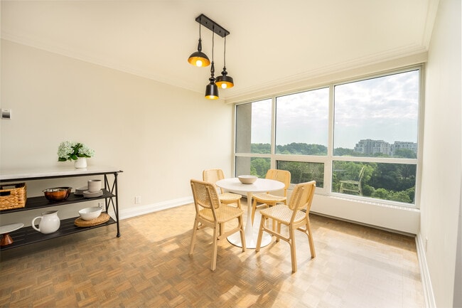 Building Photo - Old Mill Towers - 2 Bed 2 Bath