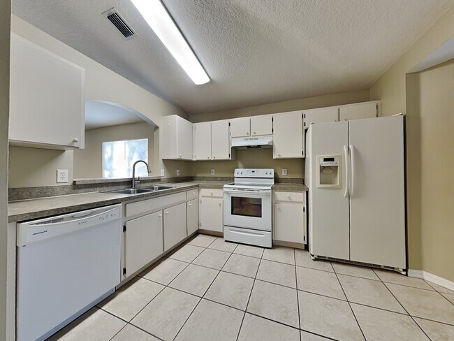 Foto del edificio - 10512 Blackmore Dr
