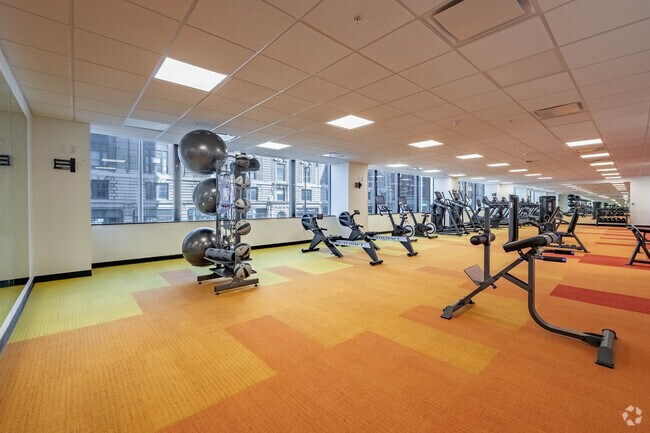 Gimnasio abierto las 24 horas - The Deneau