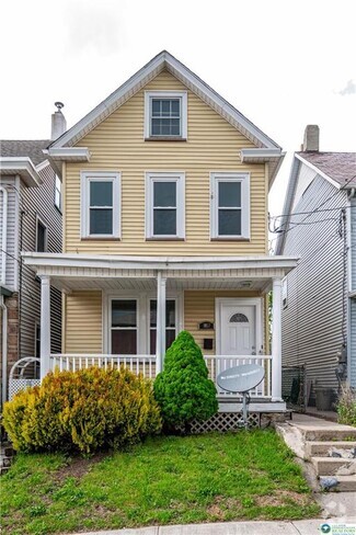 Building Photo - 1057 Jackson St