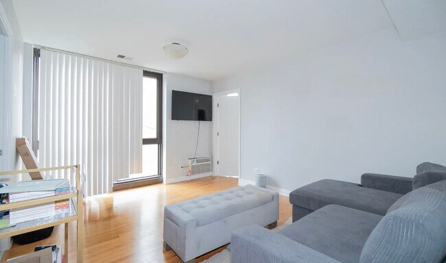 Foto del edificio - 2201 N Cleveland Ave