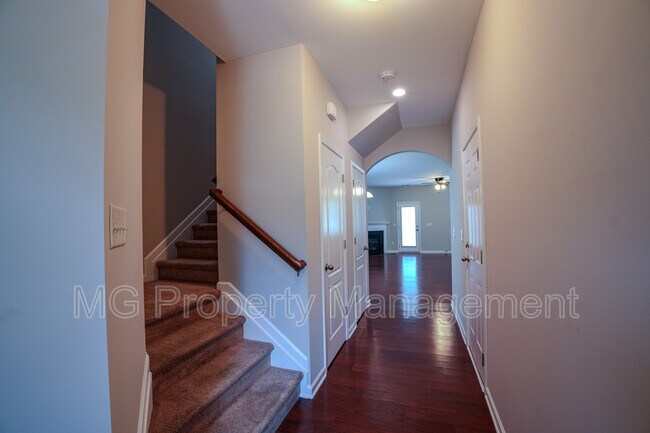 Foto del edificio - 2745 Sawbridge Ln
