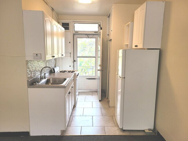 Foto del interior - 1026 E Lyon St