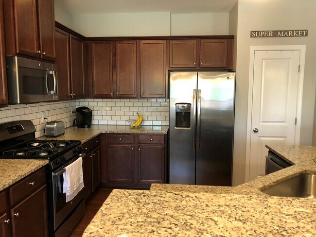 Foto del edificio - 4 Bedroom 2.5 Bath House in Cane Bay Plantation - Summerville