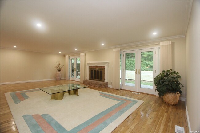 Foto del edificio - 71 Fairway Cir N