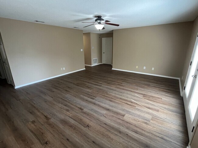 Foto del edificio - 2005 S Tampa Ave