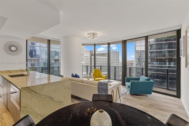 Foto del edificio - 801 S Miami Ave