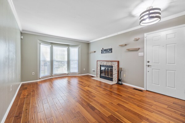 Foto del edificio - 8083 Pendragon Way
