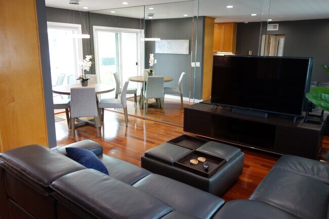 Living Area - 2411 Prospect Ave