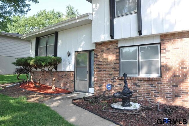 Building Photo - 2623 N 98th St