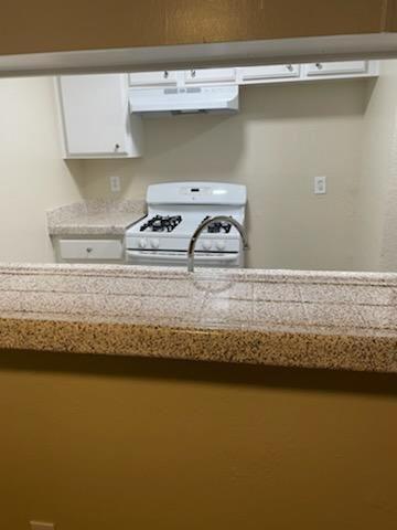 Interior Photo - 808 W Anaheim St