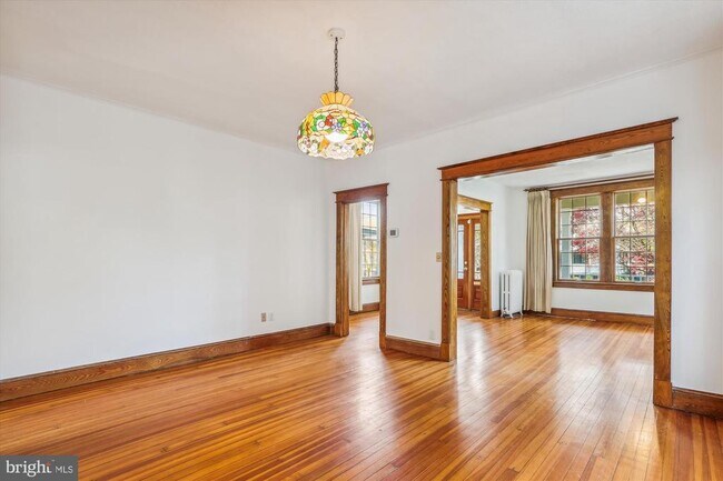 Building Photo - 4114 Fessenden St NW