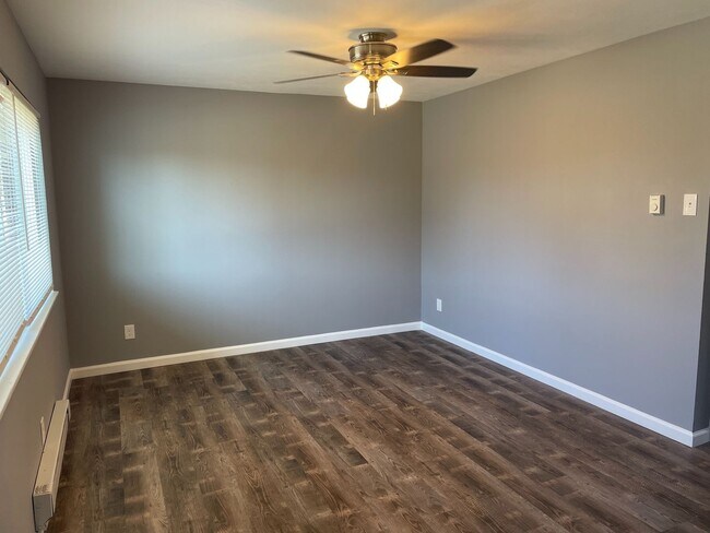 Foto del edificio - 7340 Hazelcrest Dr