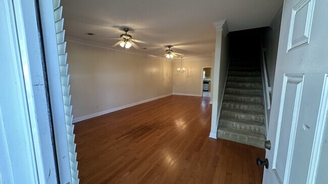 Foto del edificio - Town House For Rent